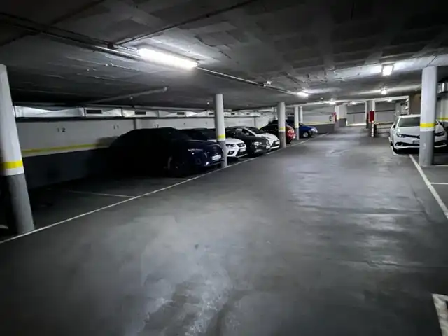 Einzelparkplatz zur Miete in Carrer de Turull 27, imagen 9