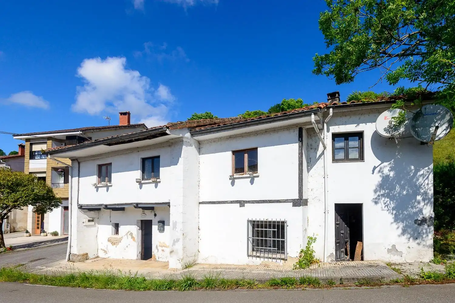 Vista exterior de Casa o chalet en venta en Bimenes