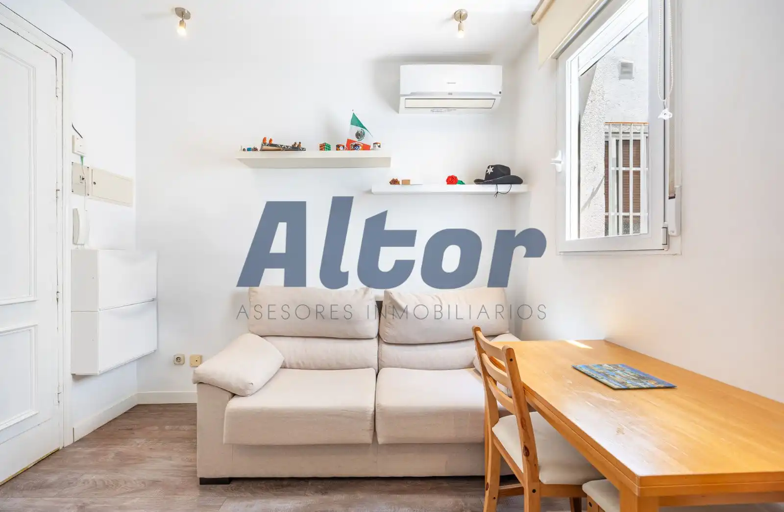 Habitación de Piso en venta en Madrid con Aire acondicionado y Calefacción