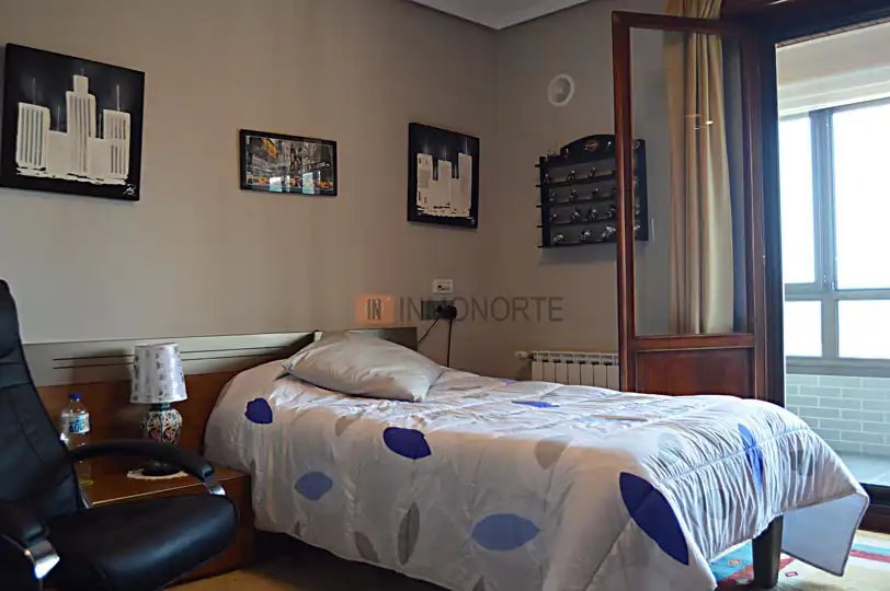 Dormitori de Casa o xalet en venda en Limpias amb Calefacció, Jardí privat i Terrassa