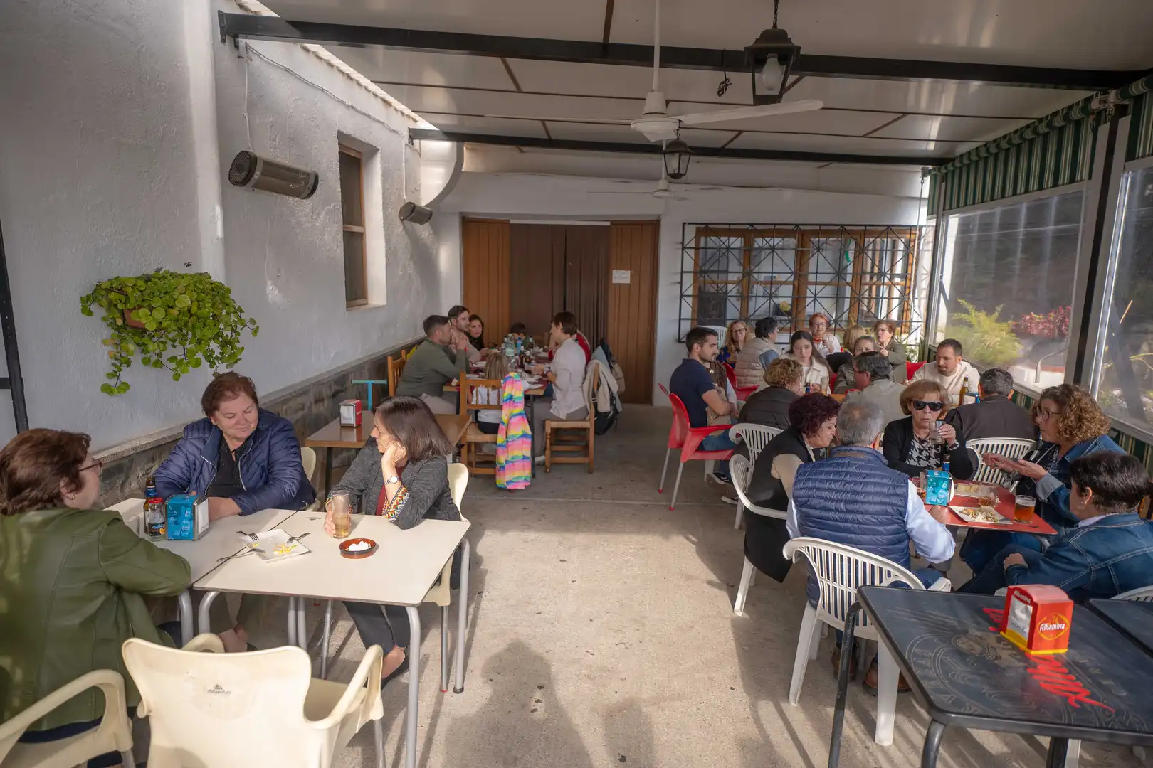 Geschaftsraum zum Verkauf in Válor mit Terrasse und Möbliert