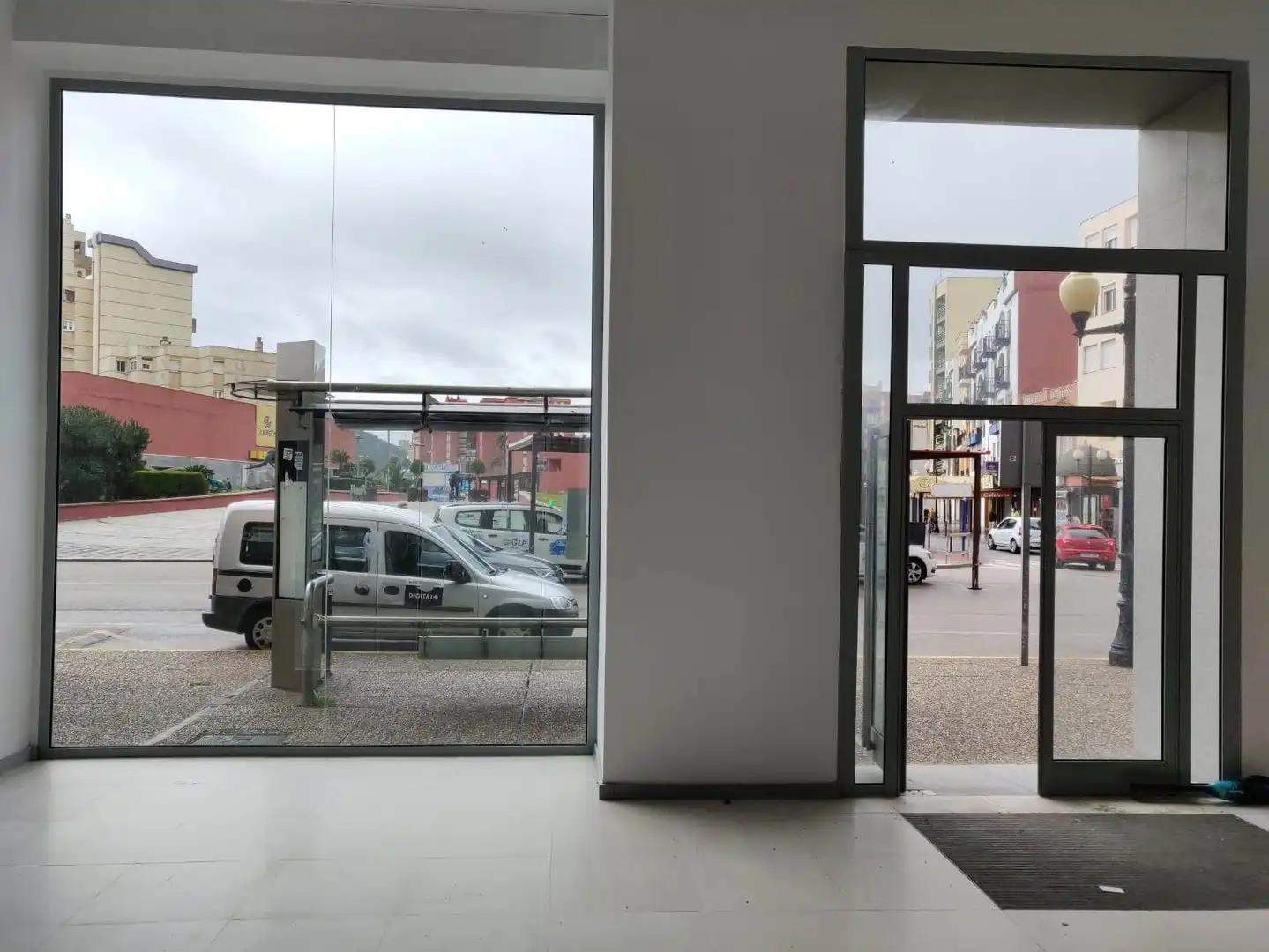 Local de lloguer en La Línea de la Concepción