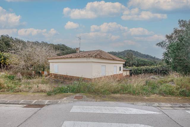 Casa-chalet en Venta en Puig de les Becasses en Llagostera