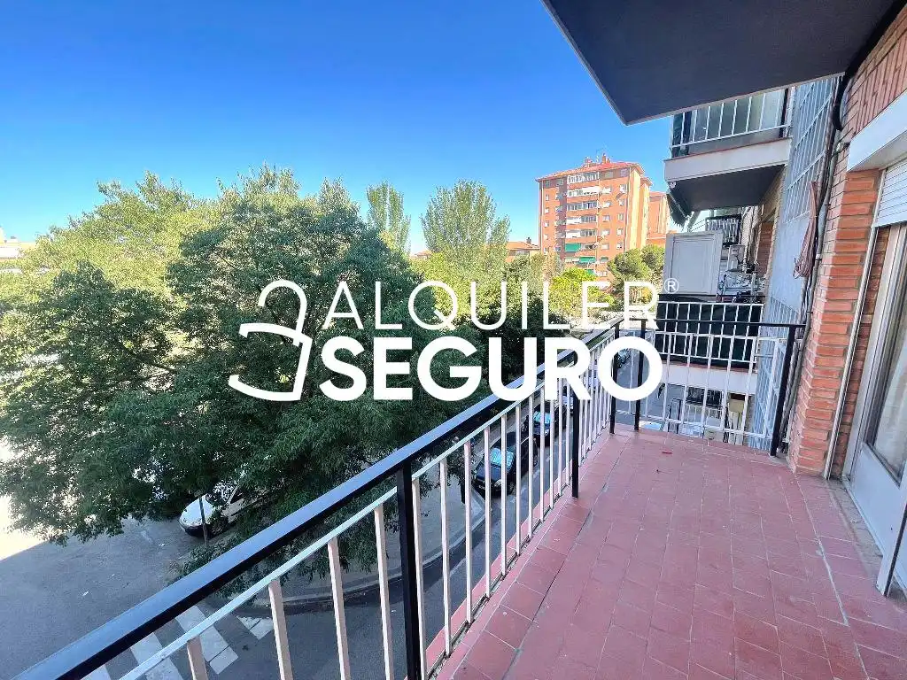 Vista exterior de Pis de lloguer en Madrid amb Aire condicionat, Calefacció i Terrassa