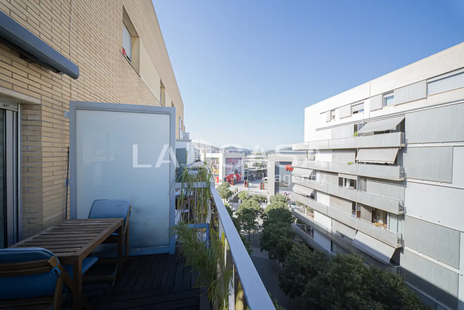Duplex with terrace for sale in Carrer de Mèrida, imagen 26