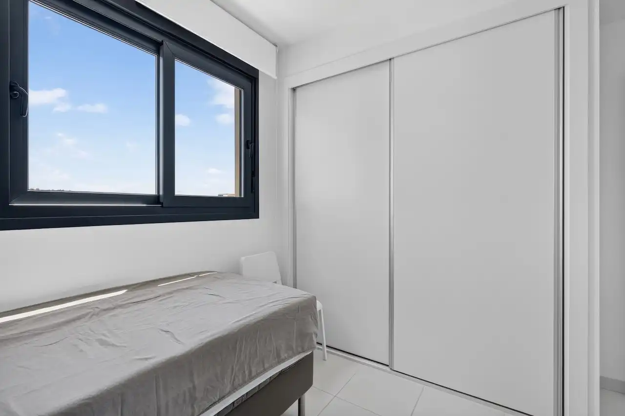 Habitación de Ático en venta en Elche / Elx con Aire acondicionado, Calefacción y Jardín privado