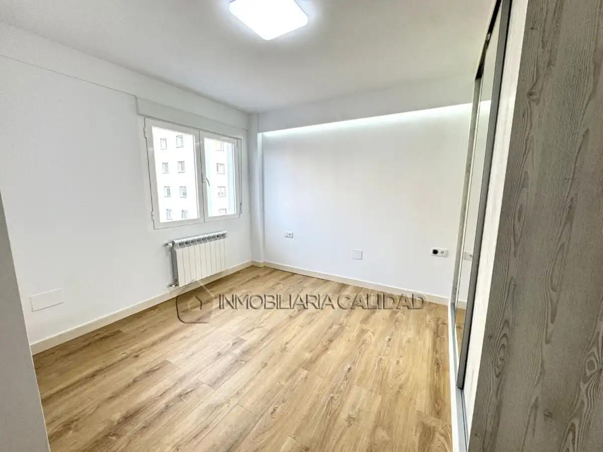 Habitación de Piso en venta en Burgos con Calefacción