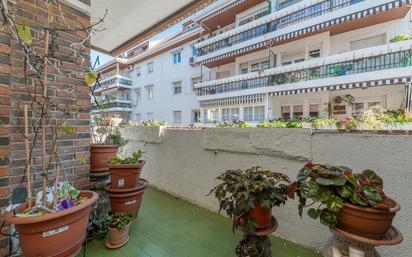 Exterior view of Flat for sale in Majadahonda  with Air Conditioner and Terrace