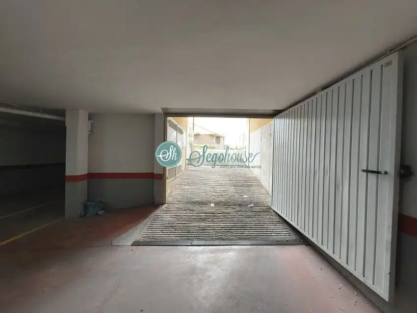 Piso en venta en Torrecaballeros