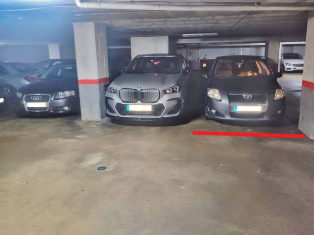 Garaje en Alquiler en Rúa Eugenio Arbones, 5 en As Travesas - Balaídos