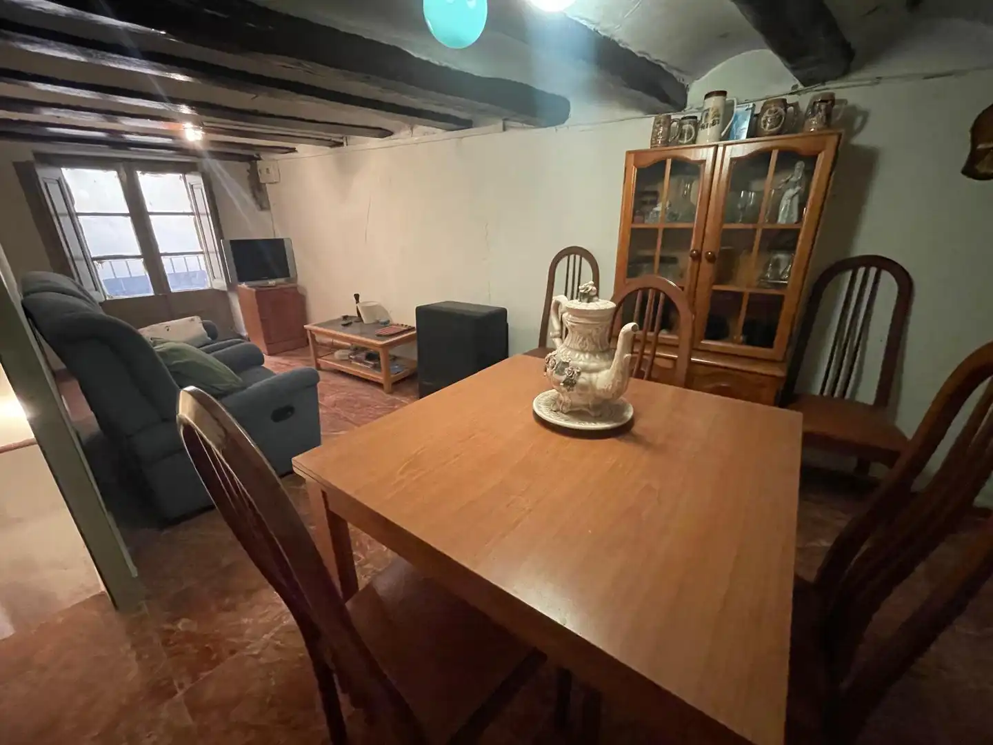 Esszimmer von Einfamilien-Reihenhaus zum Verkauf in Montblanc mit Möbliert