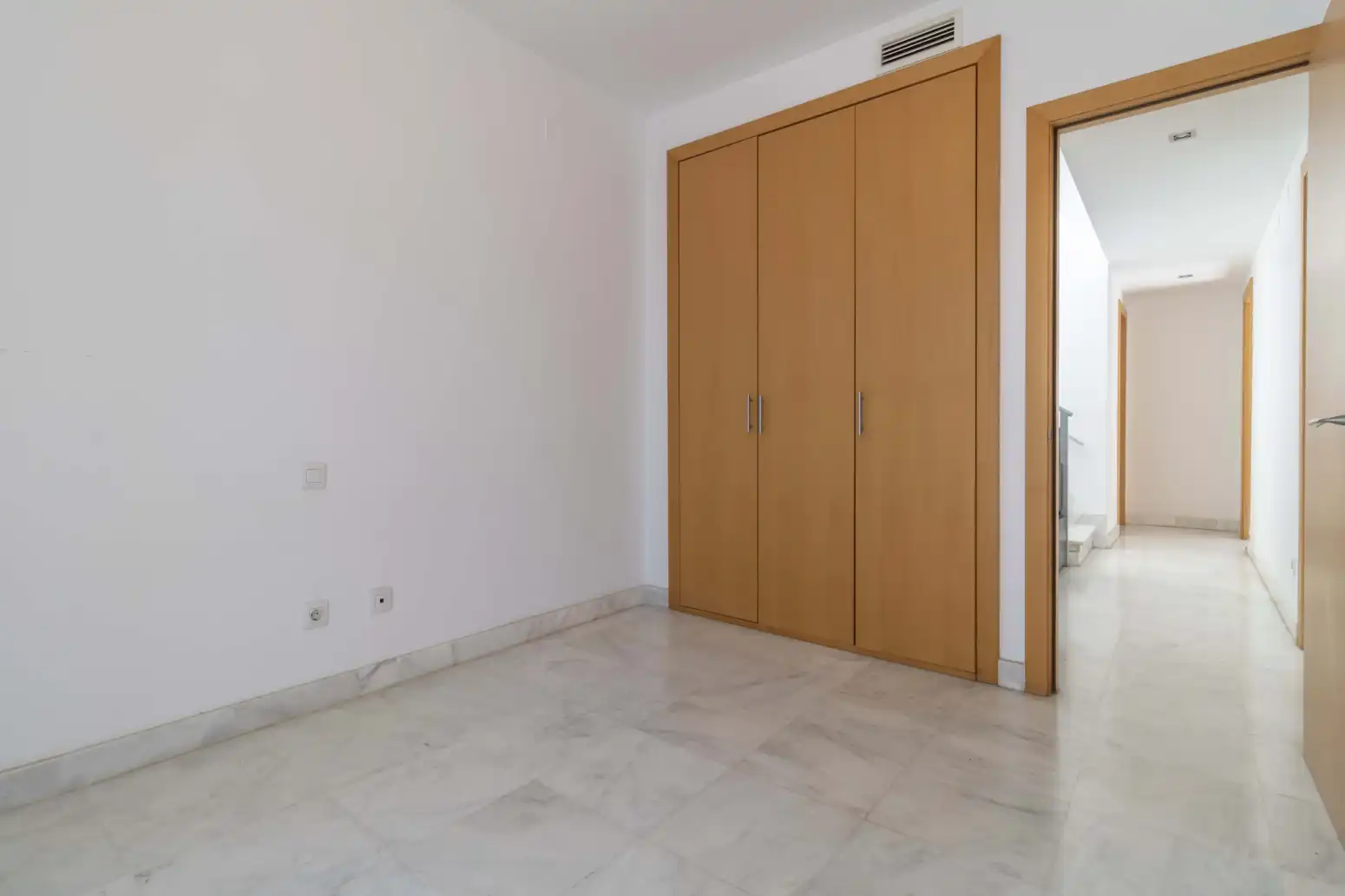 Casa adosada en venta en Espartinas con Aire acondicionado, Terraza y Piscina