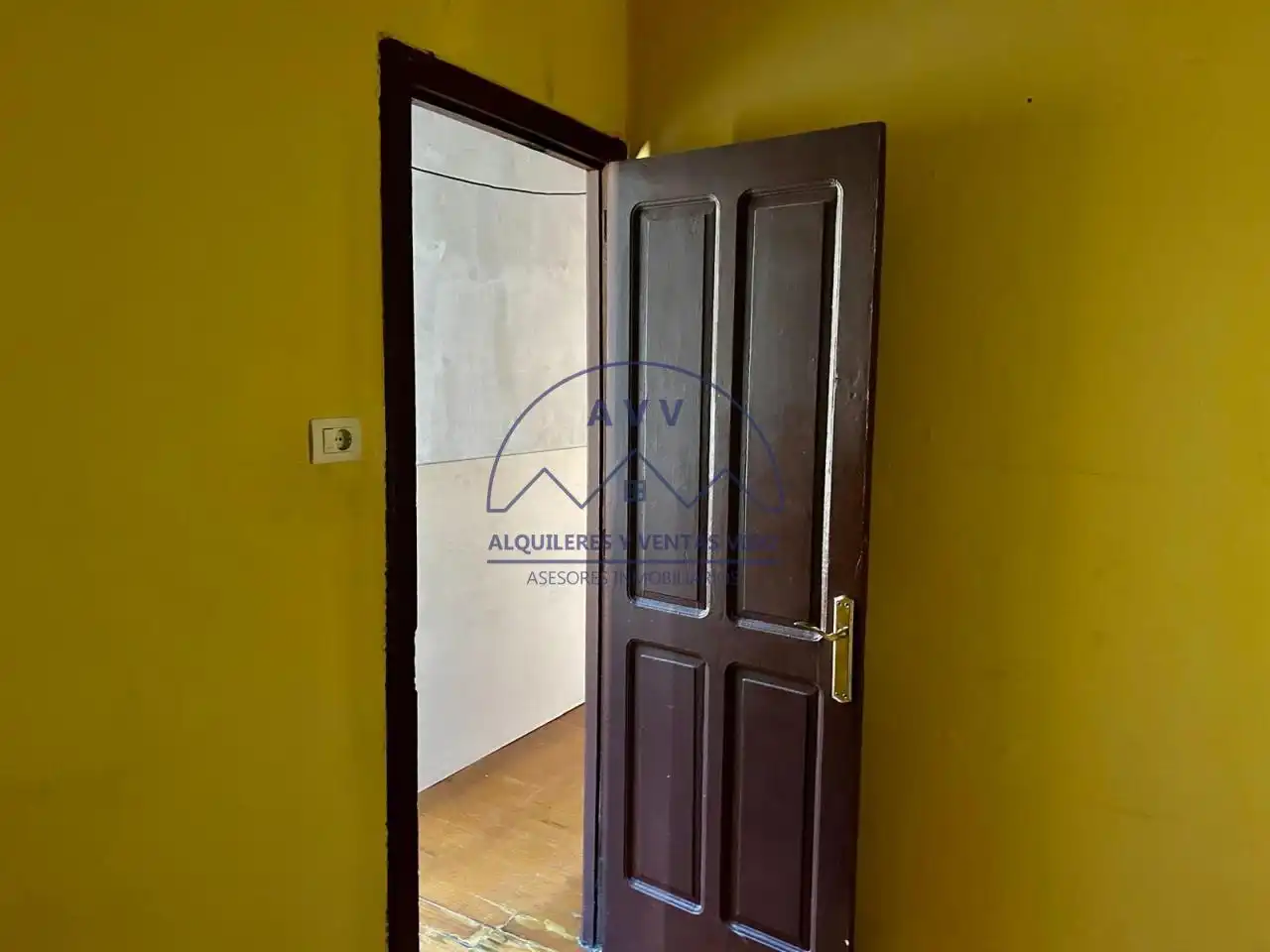 Piso en venta en Vigo  con Calefacción y Balcón