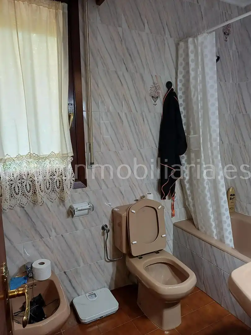 Bathroom of Houses for sale in Valle de Mena  with Heating, Terrace and Storage room