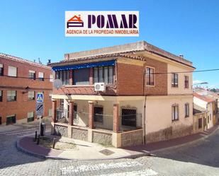 Vista exterior de Casa o xalet en venda en Ávila Capital amb Terrassa