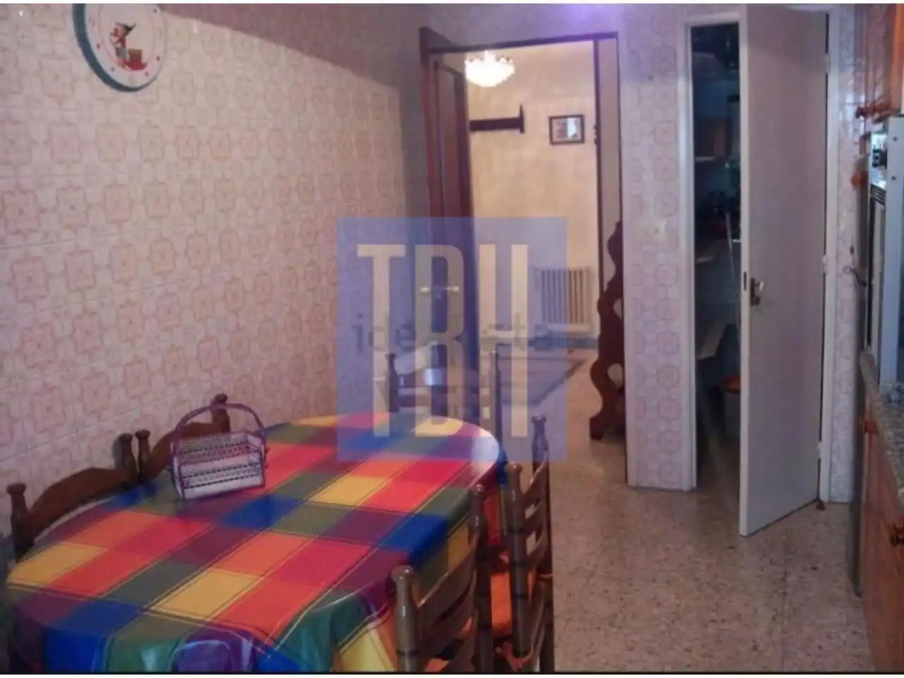 Kitchen of Flat for rent in Ourense Capital   with Heating, Parquet flooring and Furnished