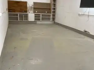Fabrikhallen zur Miete in Sur - PAU 4