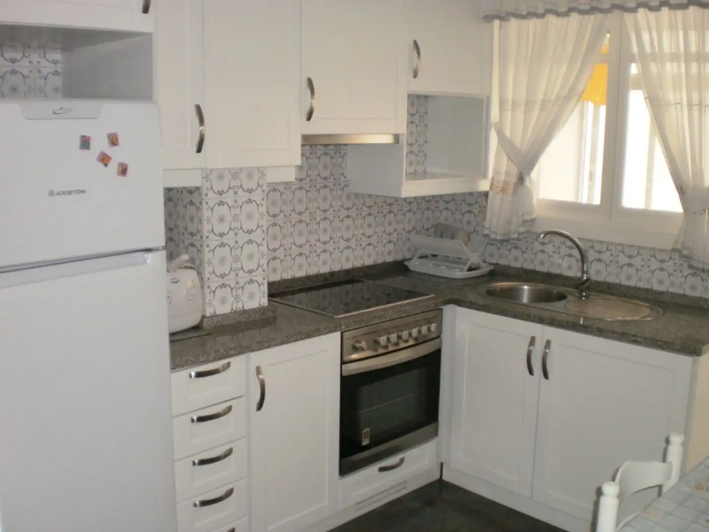 Küche von Wohnung zur Miete in A Coruña Capital 