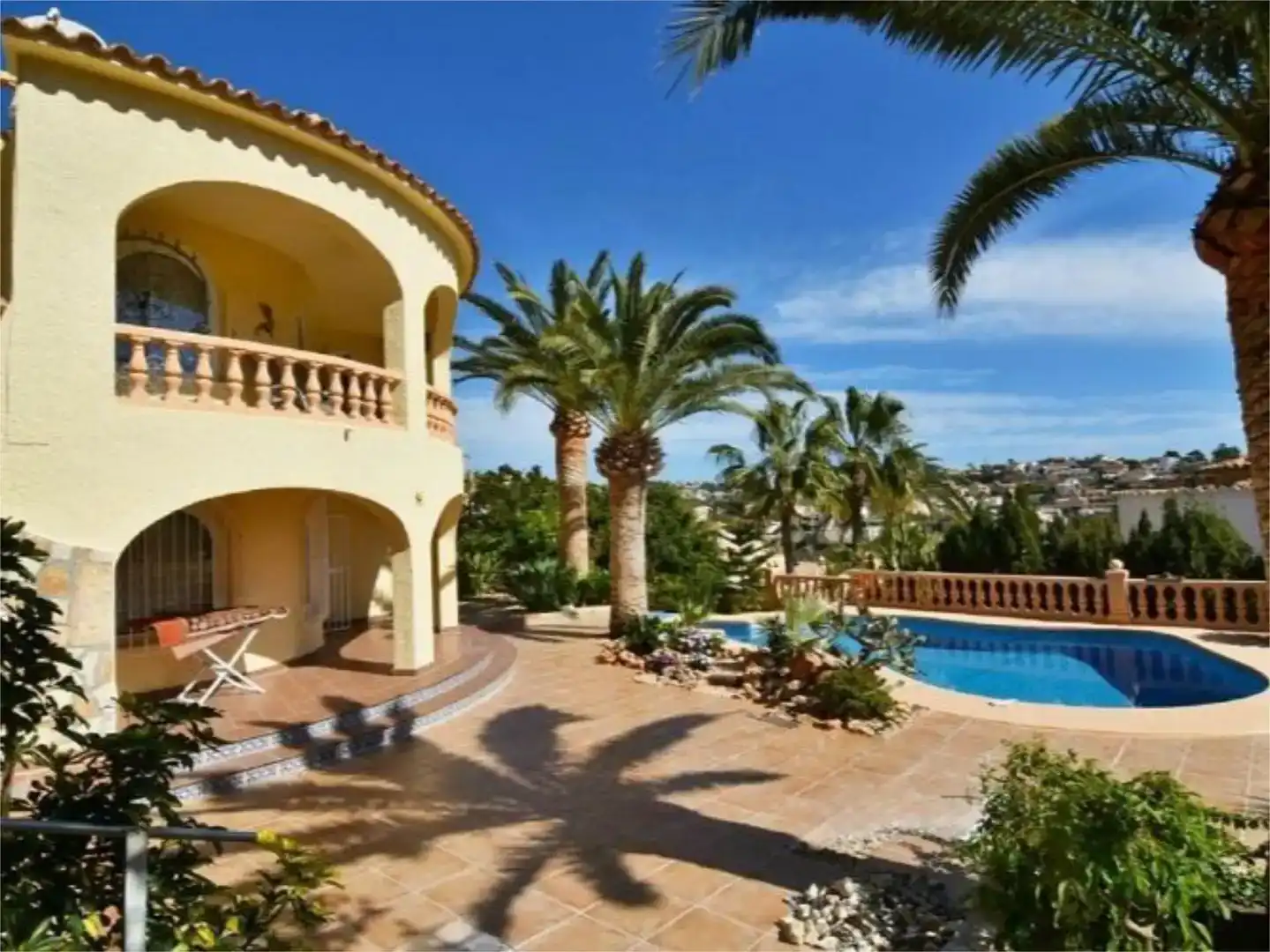 Vista exterior de Casa o xalet de lloguer en Calpe / Calp amb Aire condicionat, Jardí privat i Traster