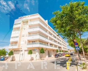 Vista exterior de Apartament de lloguer en Cambrils amb Aire condicionat, Terrassa i Balcó