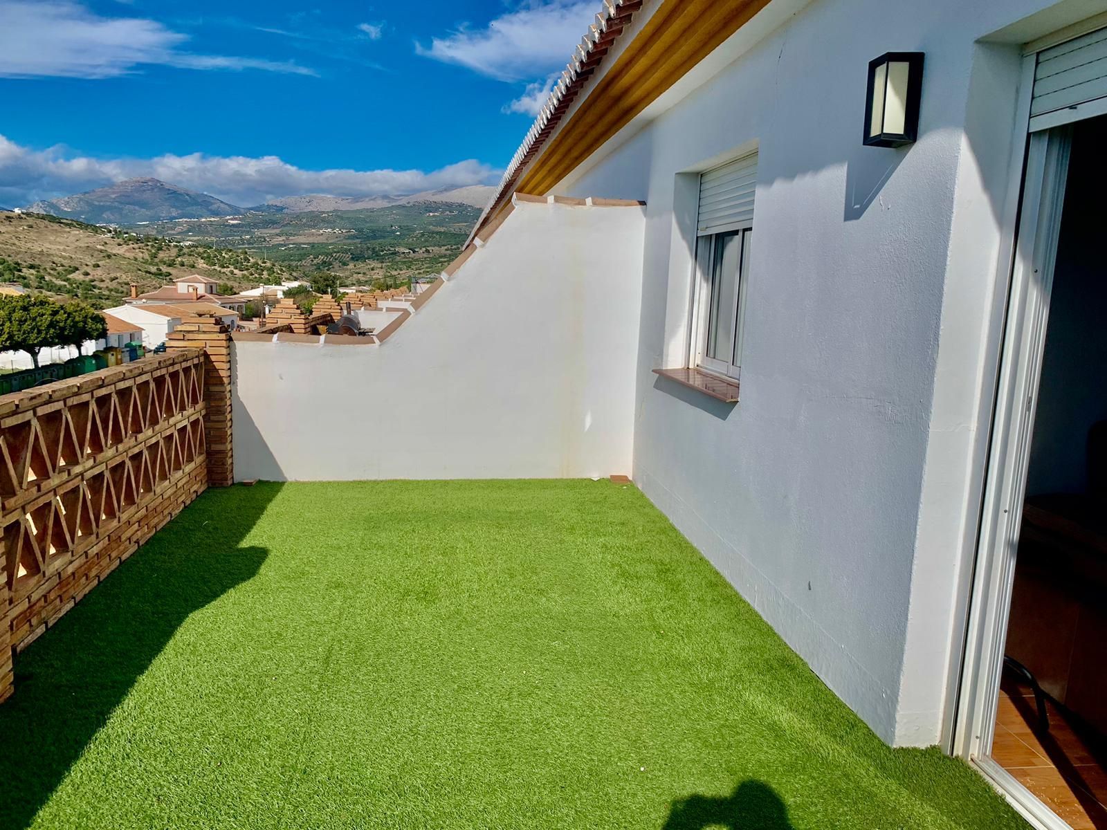 Terrassa de Àtic de lloguer en Alcaucín amb Aire condicionat, Calefacció i Jardí privat