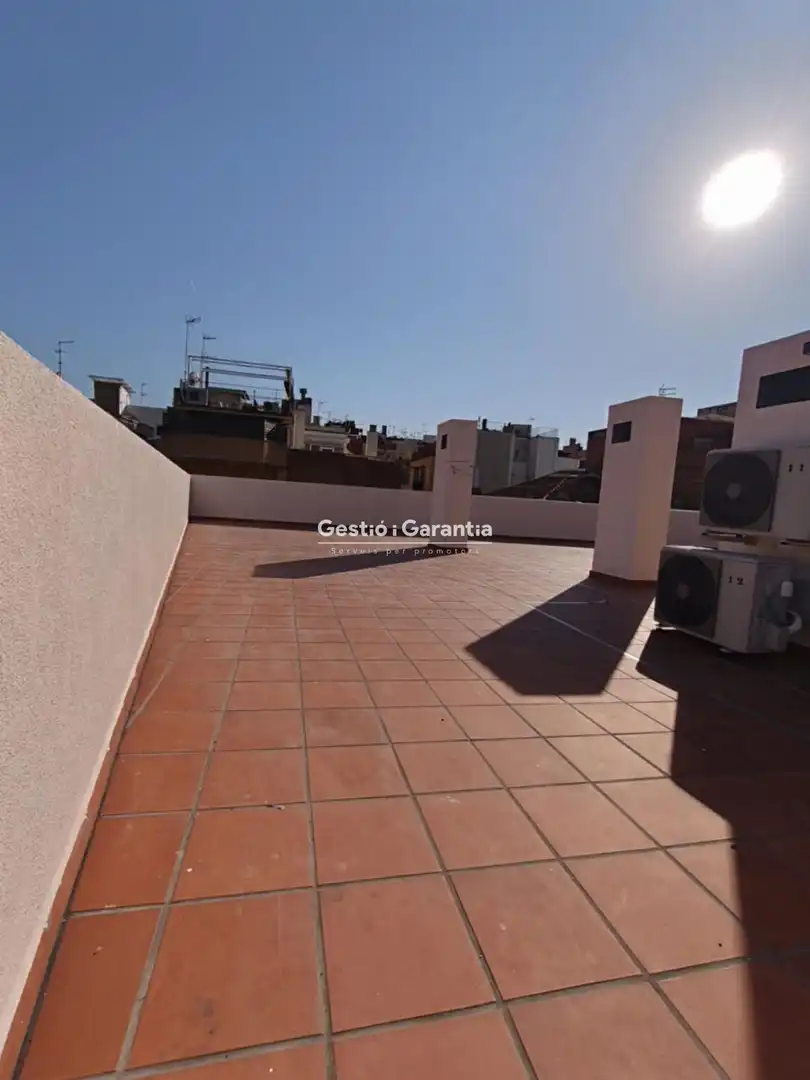 Terraza de Piso en venta en L'Hospitalet de Llobregat con Terraza y Amueblado