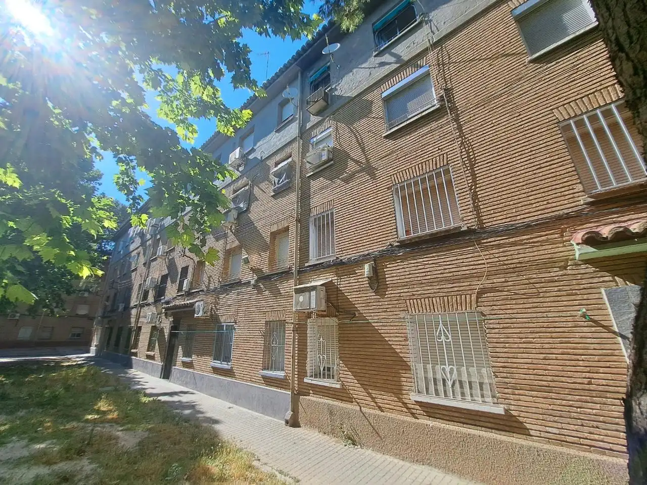 Exterior view of Flat for sale in Zaragoza  with Air Conditioner, Heating and Parquet flooring