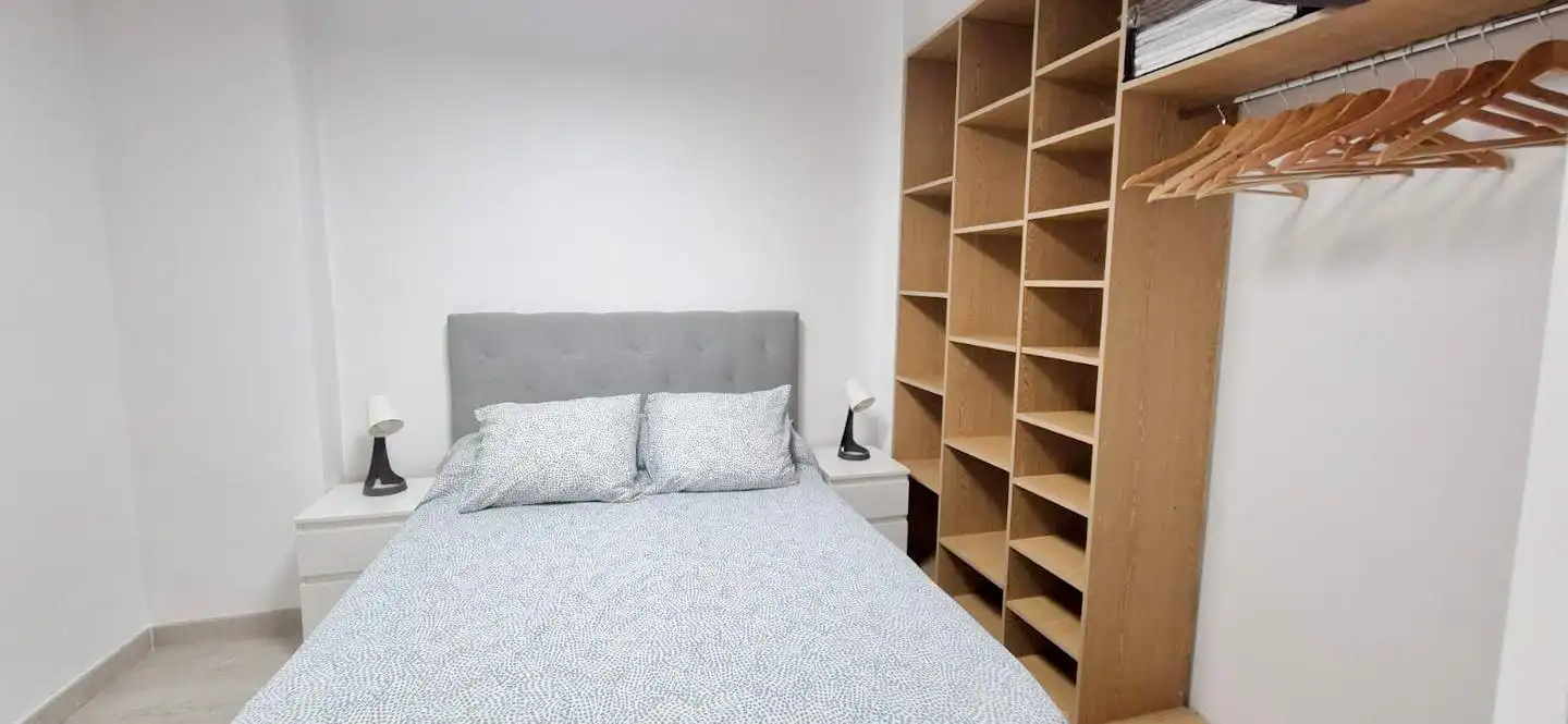 Bedroom of Ground floor for share in Elche / Elx  with Air Conditioner and Furnished