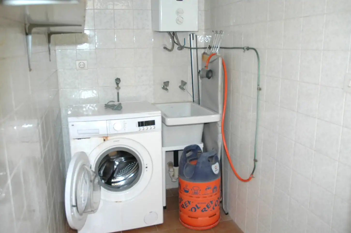 Baño de Piso en venta en Cartagena con Terraza, Amueblado y Horno