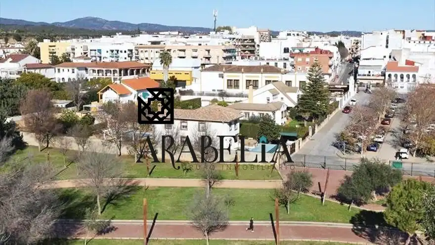 Vista exterior de Casa o xalet en venda en Córdoba amb Terrassa i Traster