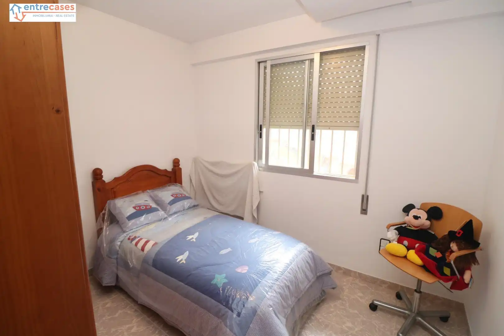 Habitación de Planta baja en venta en Gilet con Amueblado y Balcón