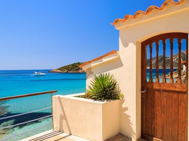 Ground floor with pool for sale in Sant Elm