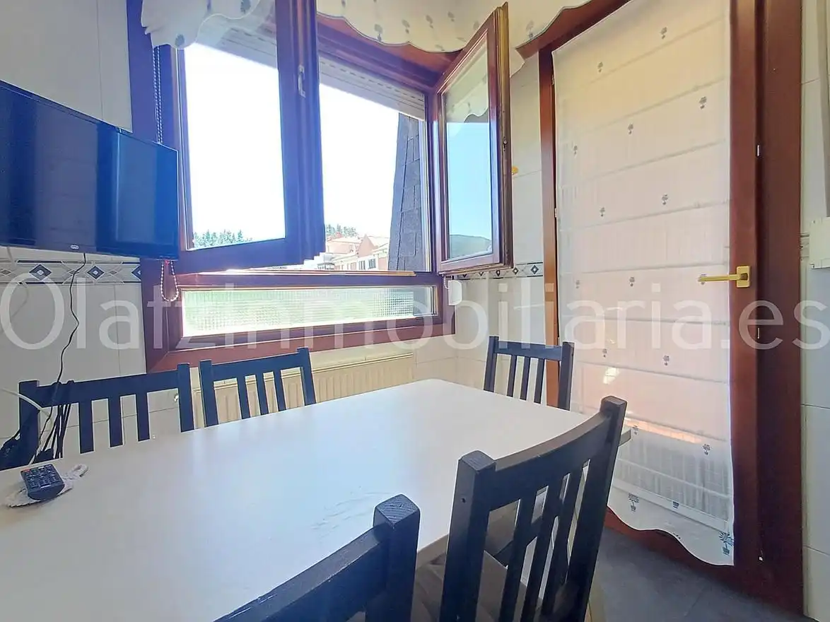 Wohnung zum Verkauf in Güeñes mit Heizung, Abstellraum und Balkon