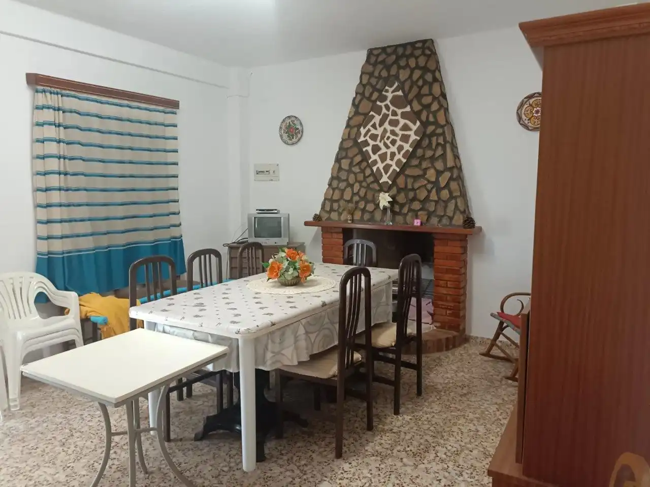 Menjador de Casa o xalet en venda en Chiva amb Calefacció, Jardí privat i Terrassa