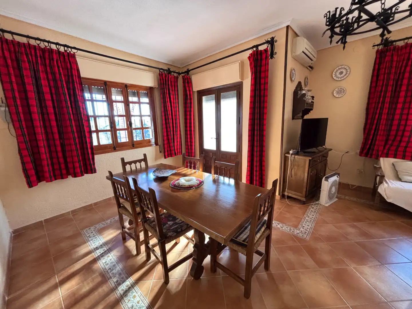 Comedor de Finca rústica en venta en Andújar con Aire acondicionado, Terraza y Piscina