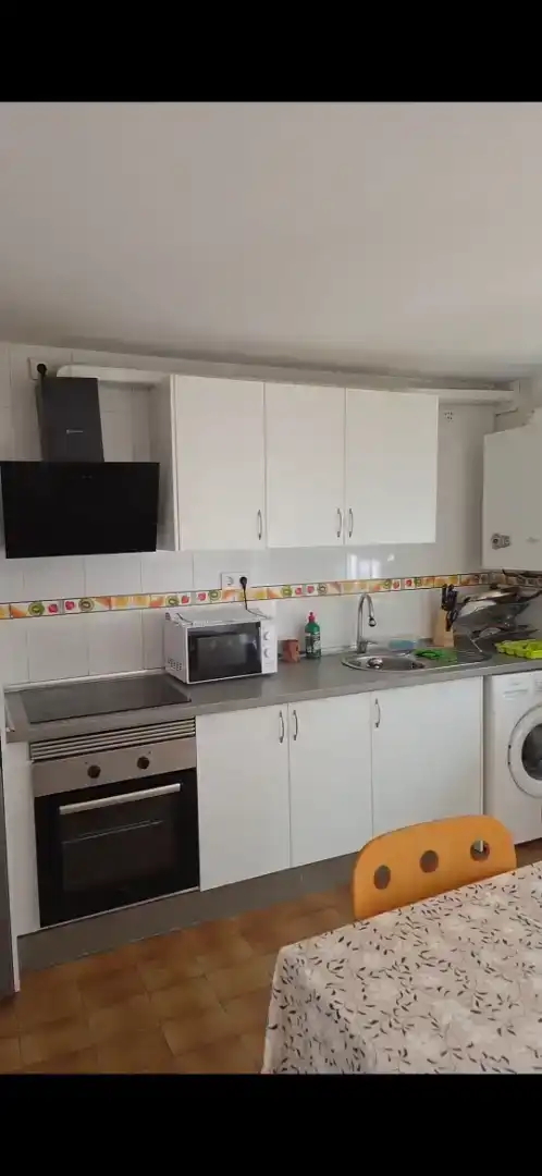 Cuina de Pis de lloguer en Piélagos amb Parquet, Traster i Moblat