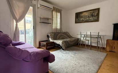 Living room of Flat for sale in  Valencia Capital  with Air Conditioner and Balcony