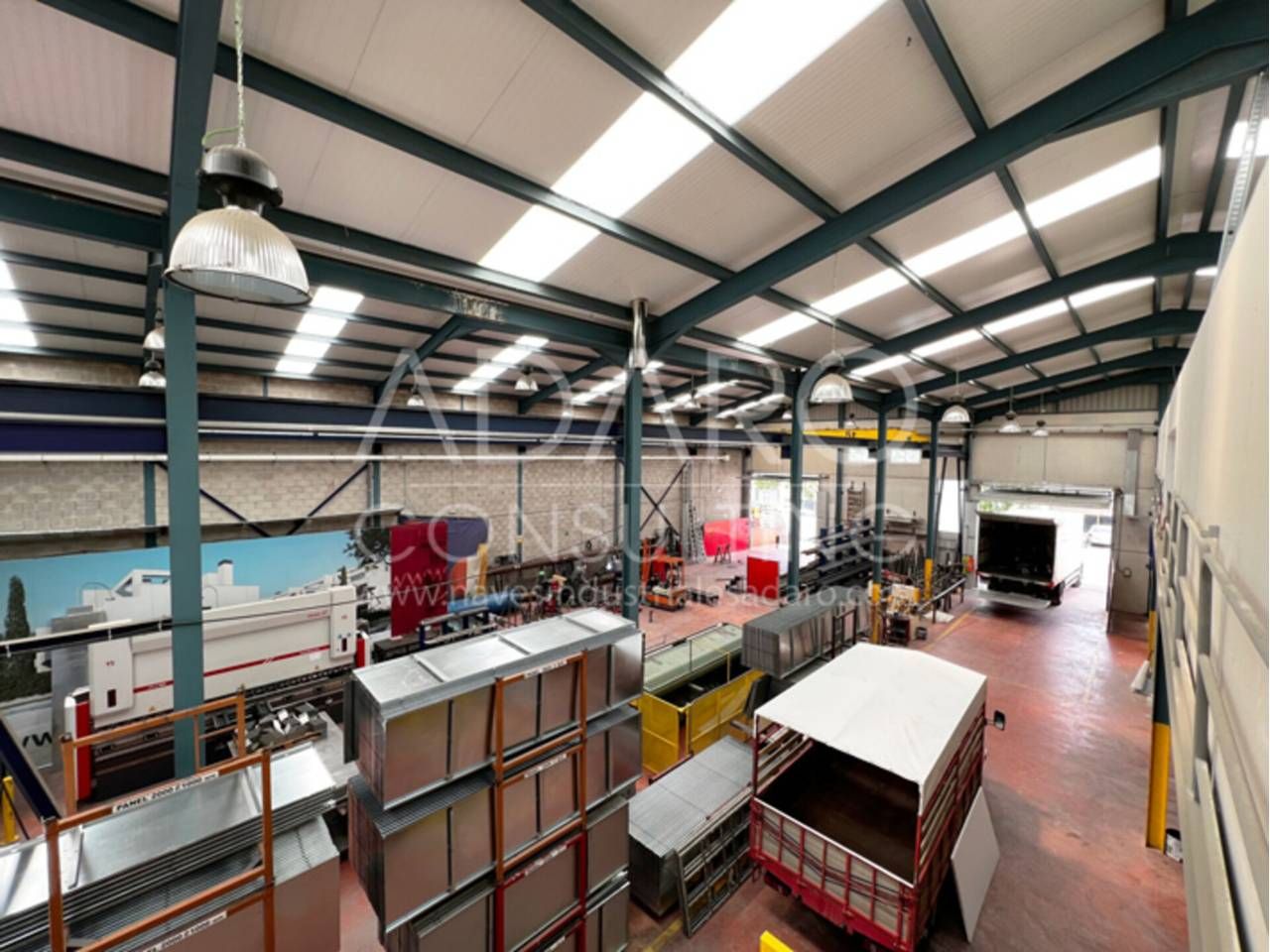 Exterior view of Industrial buildings for sale in Loeches