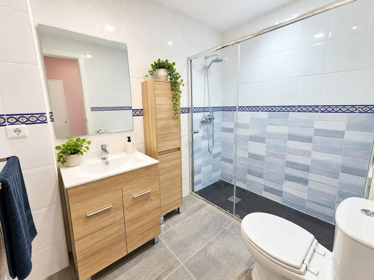 Bathroom of Flat for sale in Doña Julia Golf