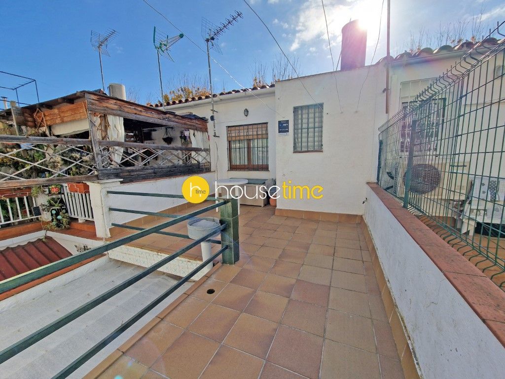 Casa adosada en venta en El Barato
