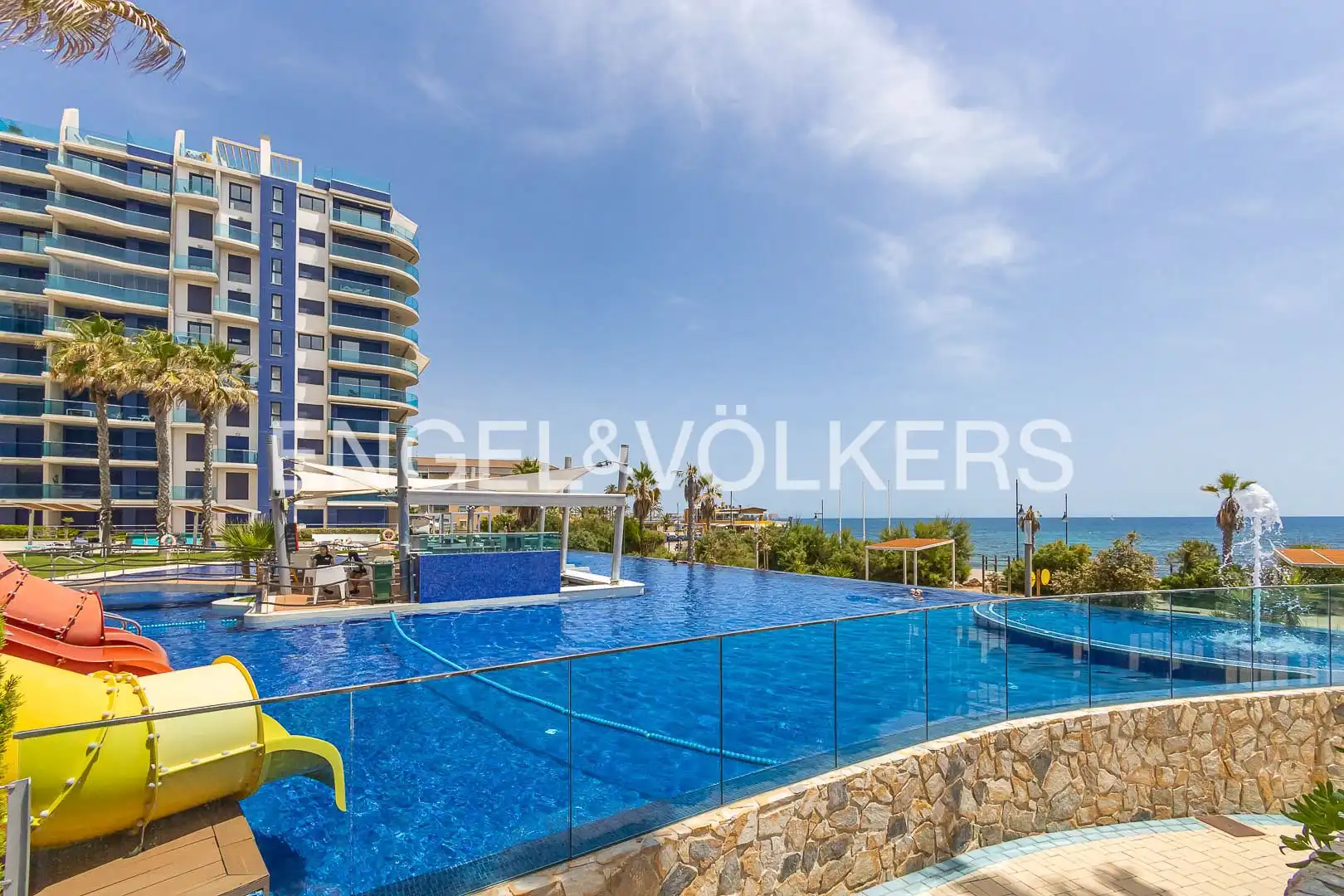 Schwimmbecken von Erdgeschoss zum Verkauf in Torrevieja mit Klimaanlage, Heizung und Terrasse