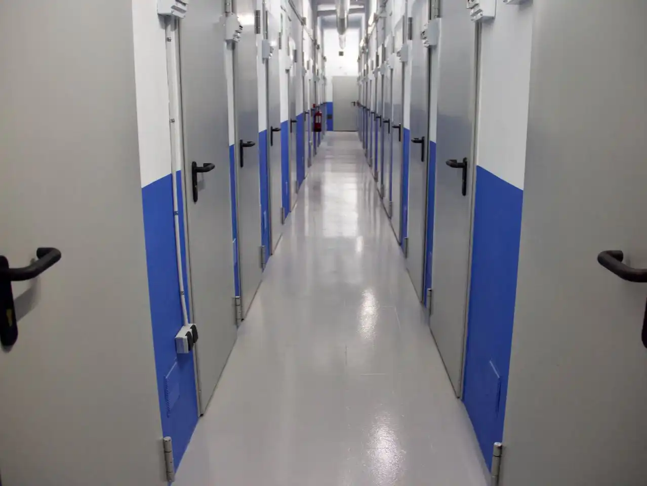 Trastero de alquiler en Santa Coloma de Gramenet con Alarma