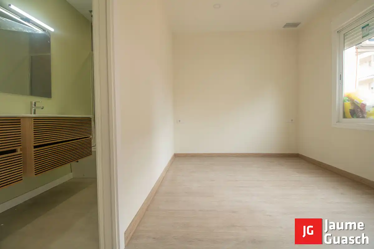 Wohnung zum Verkauf in Torredembarra mit Klimaanlage, Heizung und Parkett