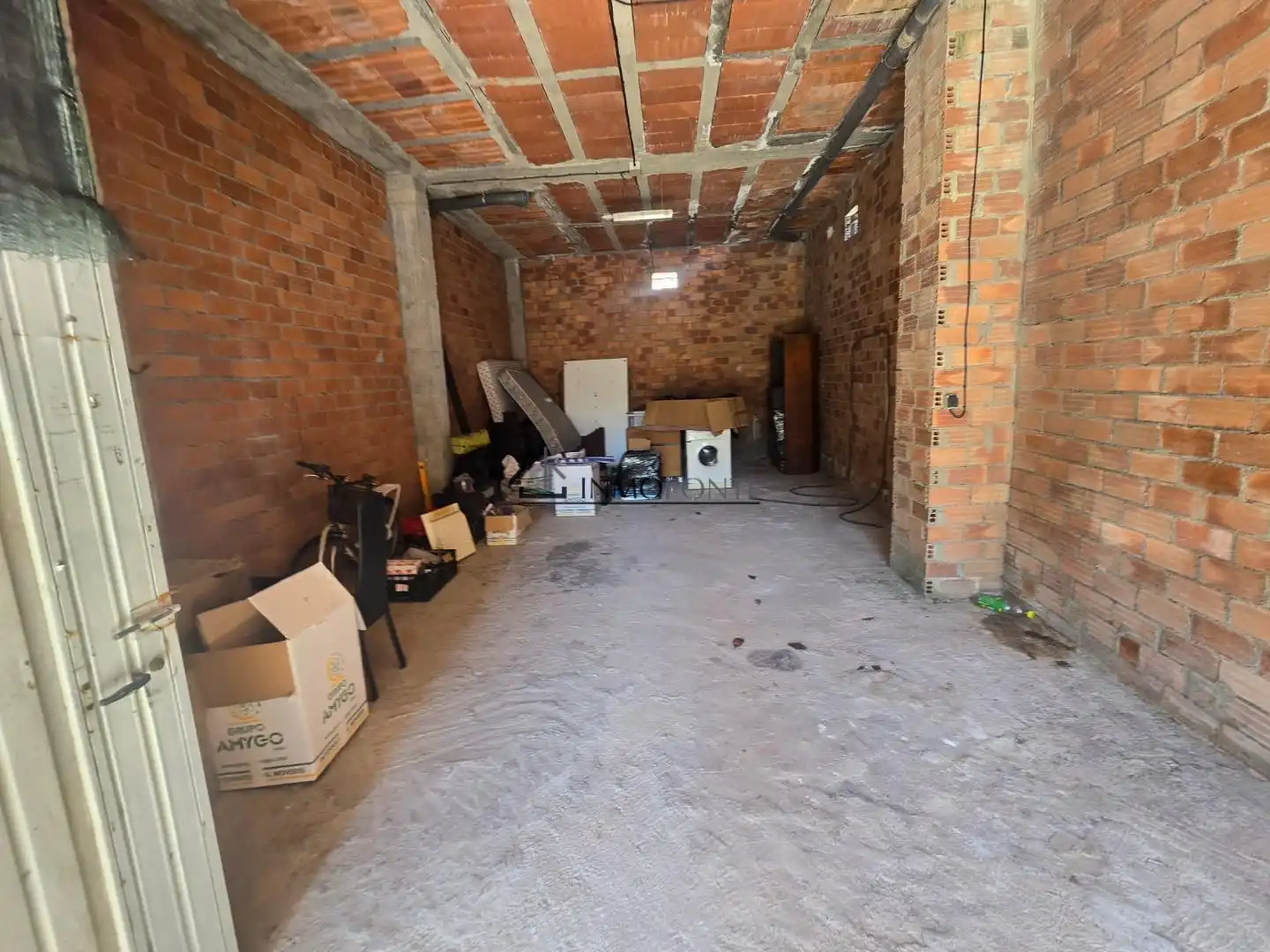 Commercial properties for sale in Moraña