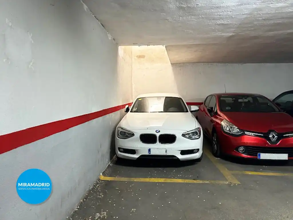 Parkplatz von Garage zum Verkauf in Madrid