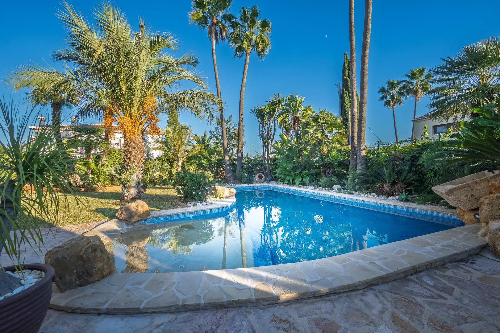 Swimming pool of Houses for sale in Jávea / Xàbia  with Air Conditioner, Heating and Private garden