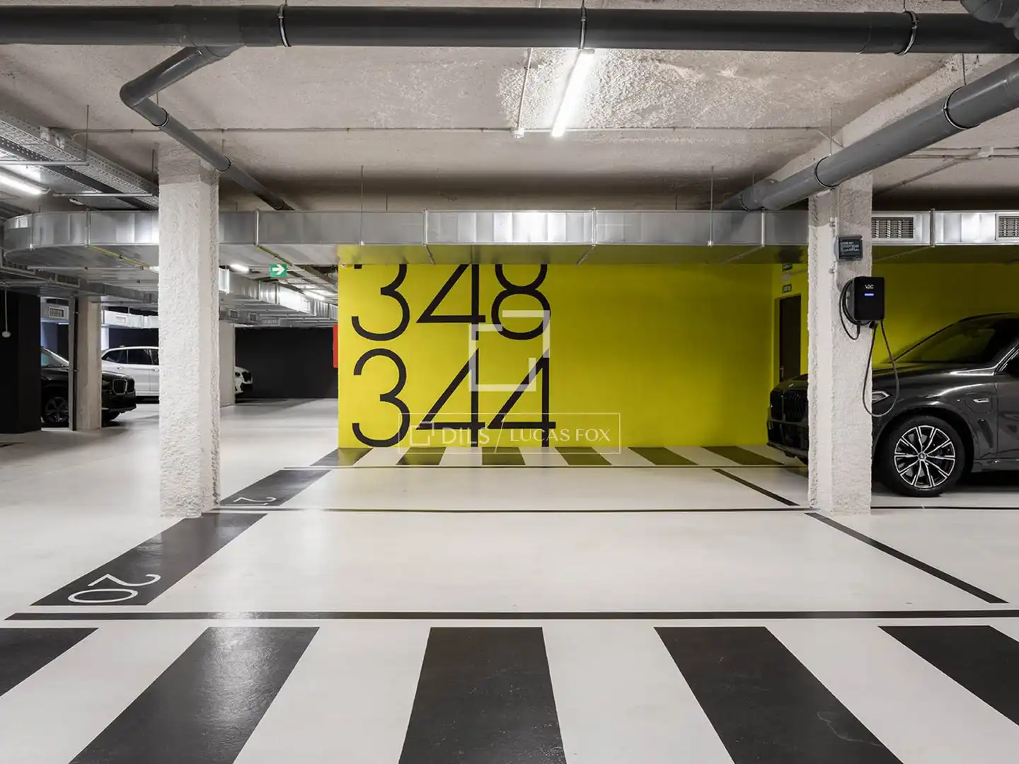 Parking of Flat for sale in Barcelona  with Air Conditioner, Heating and Terrace