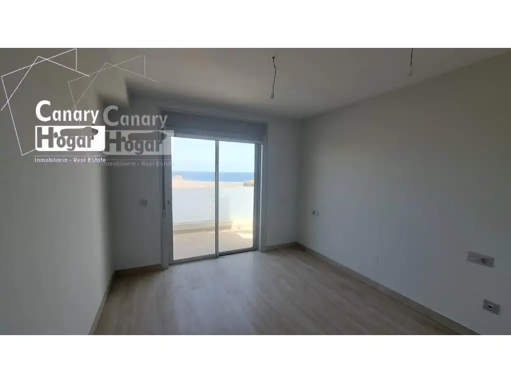 Schlafzimmer von Dachboden zum Verkauf in Granadilla de Abona mit Klimaanlage, Heizung und Gemeinschaftspool