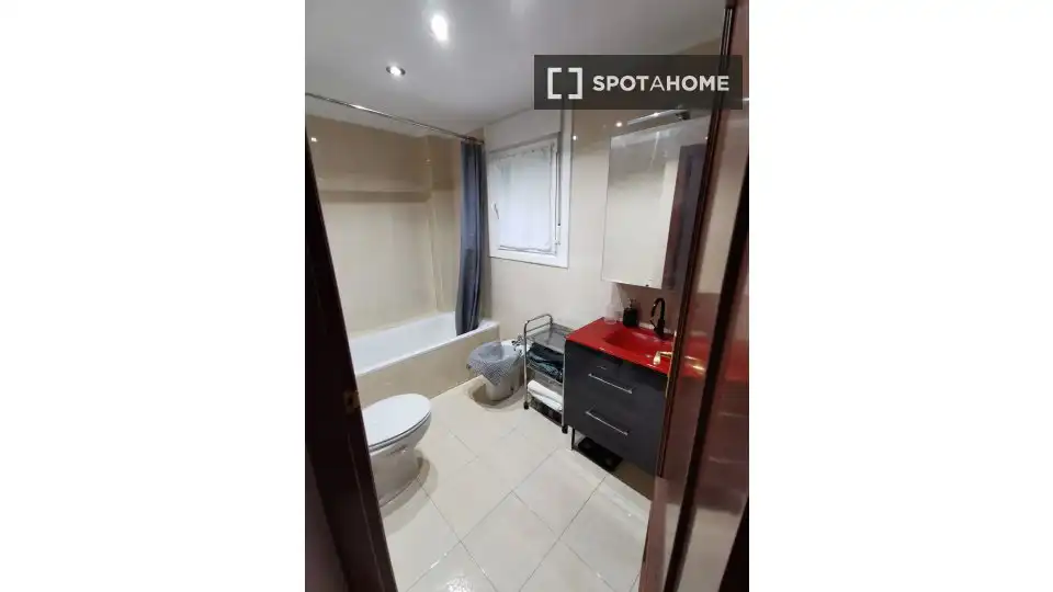 Dormitori de Apartament per a compartir en Ibarra amb Aire condicionat, Terrassa i Moblat