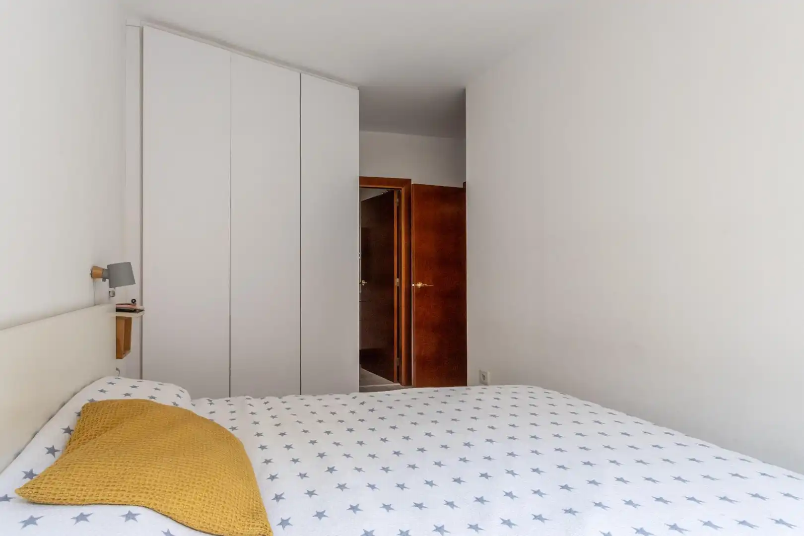 Dormitori de Pis en venda en Sabadell amb Aire condicionat, Calefacció i Terrassa